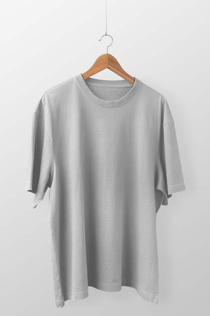 T-shirt mockup png vêtement simple dans un design transparent réaliste