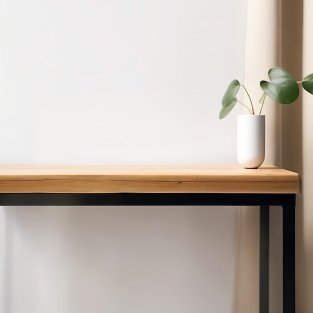 Table en bois minimaliste sur fond blanc