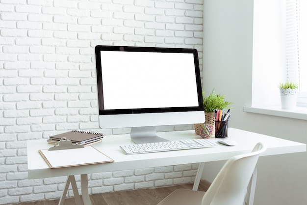 Table de bureau blanche