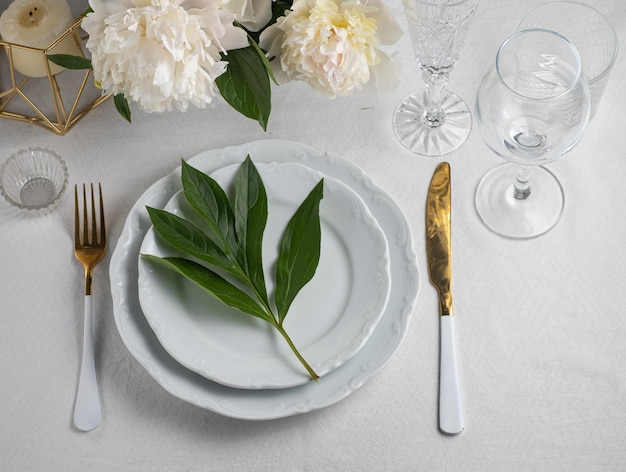 Table dressée pour une fête événementielle ou une réception de mariage Bannière