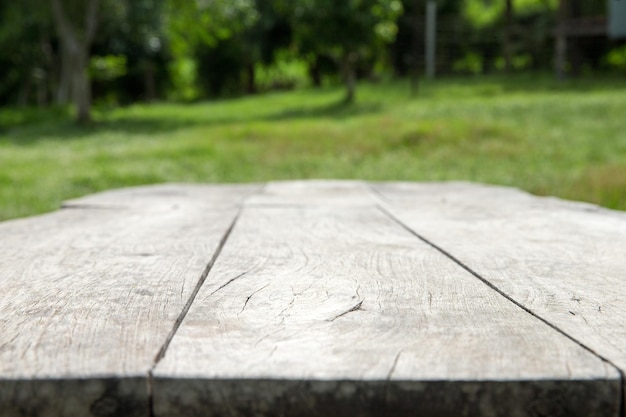 Table de jardin