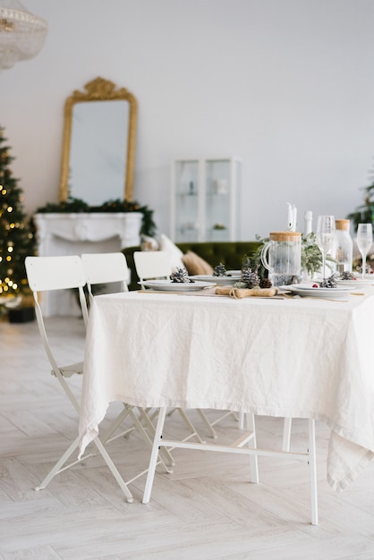 Table à manger de Noël décorée