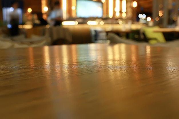 table restaurant/couverts sur une table dans un café, le concept de la belle cuisine, style européen