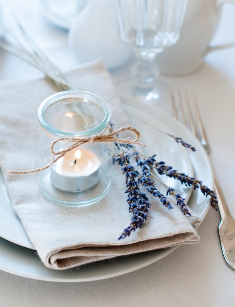 Table de style provençal