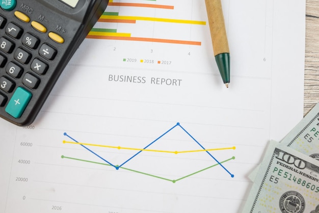 Tableaux et graphiques comptables calculateur de billets en dollars analyse du revenu du rapport concept financier