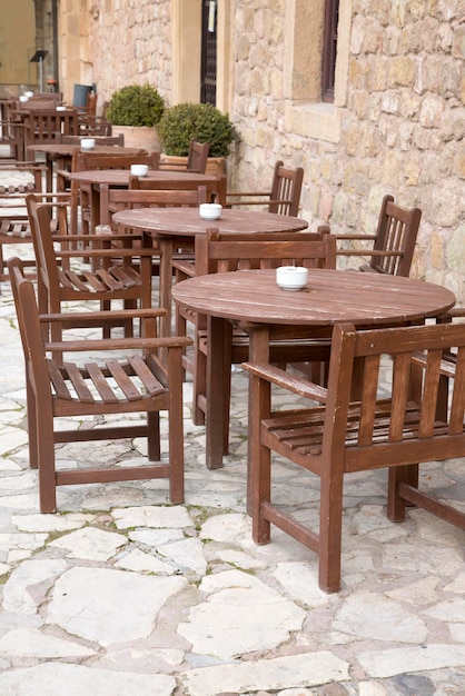 Tables et chaises de café