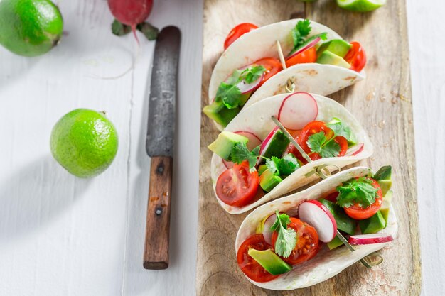 Tacos mexicains et épicés comme entrée épicée pour restaurant