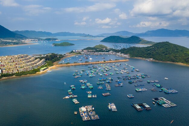 Tai Po, Hong Kong 10 mai 2019 : vue de dessus du port de Hong Kong tolo