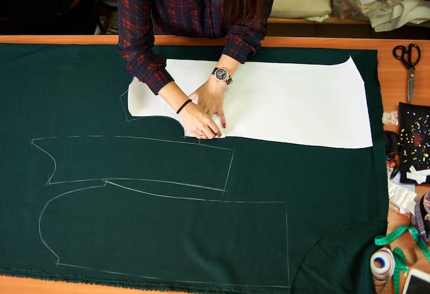 Tailleur, lieu de travail de designer en atelier