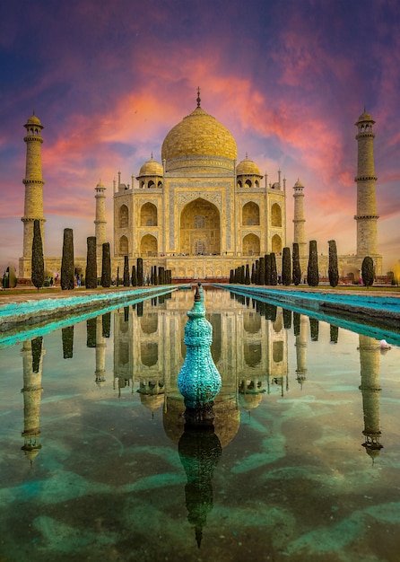 Photo le taj mahal et le coucher de soleil