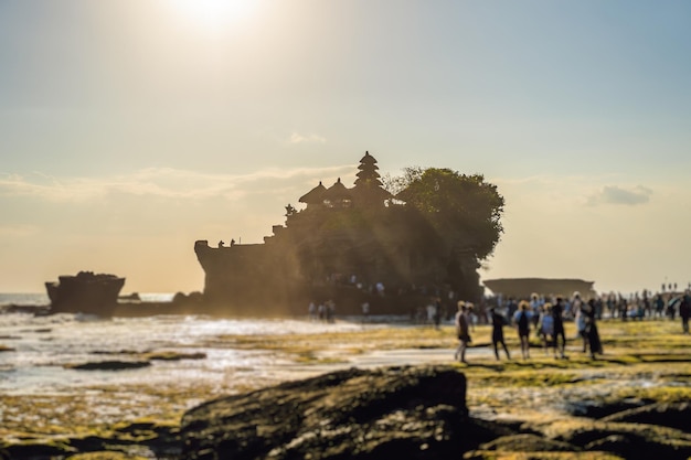 Tanah Lot - Temple dans l'océan Bali, Indonésie