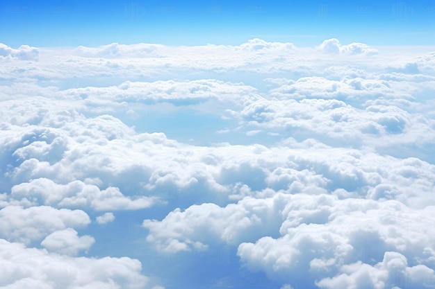 Un tapis de nuages vu d'en haut pendant un vol