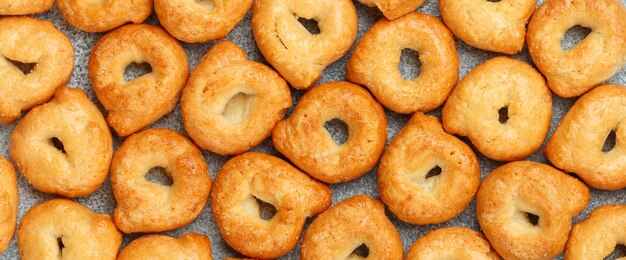 Tarallini-petits bagels italiens