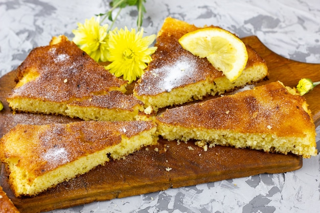 Tarte au citron fait maison agrandi. Pâtisseries faites maison avec des fruits