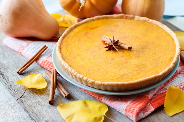 Tarte au potiron épicée maison à la cannelle