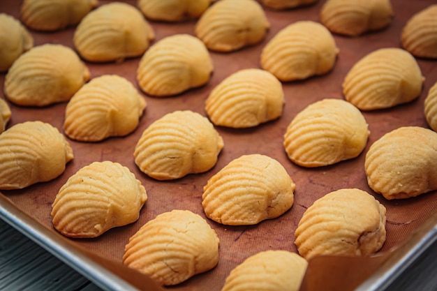 La tarte aux ananas ou le gâteau aux ananas est une pâtisserie traditionnelle taïwanaise sucrée.