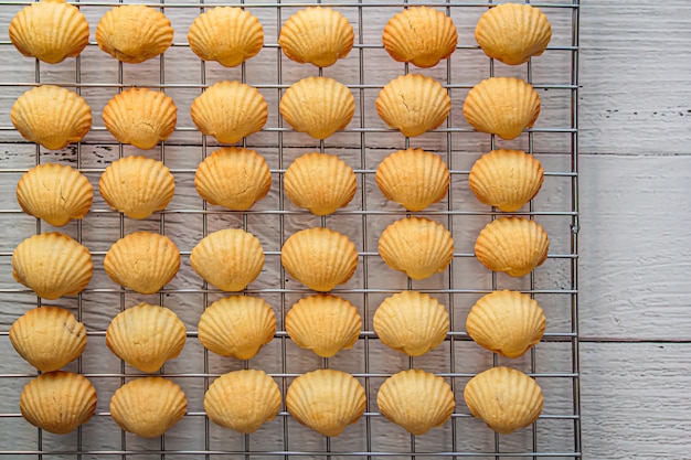 Photo la tarte aux ananas ou le gâteau aux ananas est une pâtisserie traditionnelle taïwanaise sucrée.