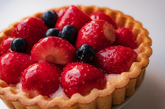 Tarte aux fraises et myrtilles