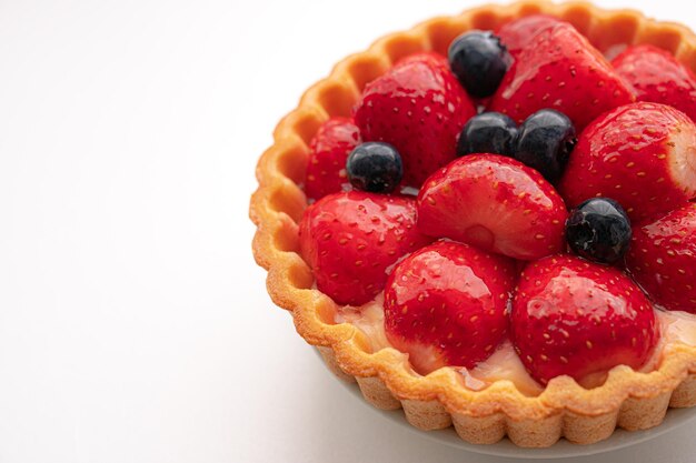 Tarte aux fraises et myrtilles