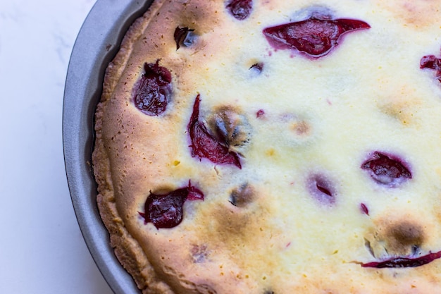 Tarte fourrée aux prunes et à la crème sure Tarte sablée