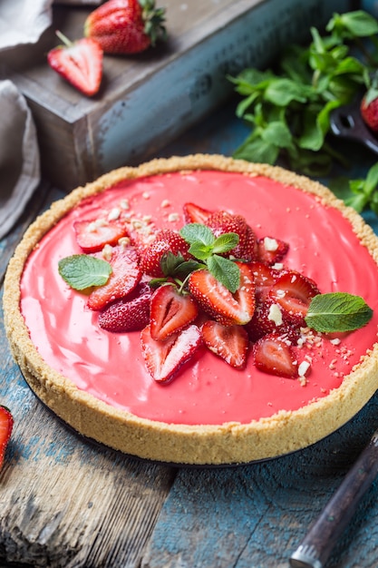 Tarte glacée fraîche aux fraises