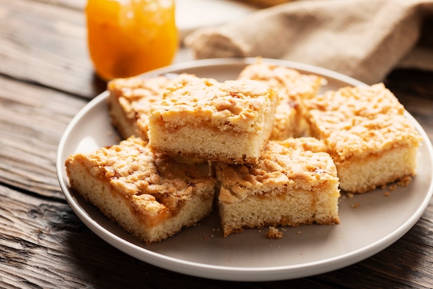 Tarte sablée sur une plaque