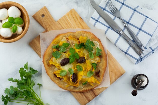 Tarte simple aux tranches de citrouille et coriandre