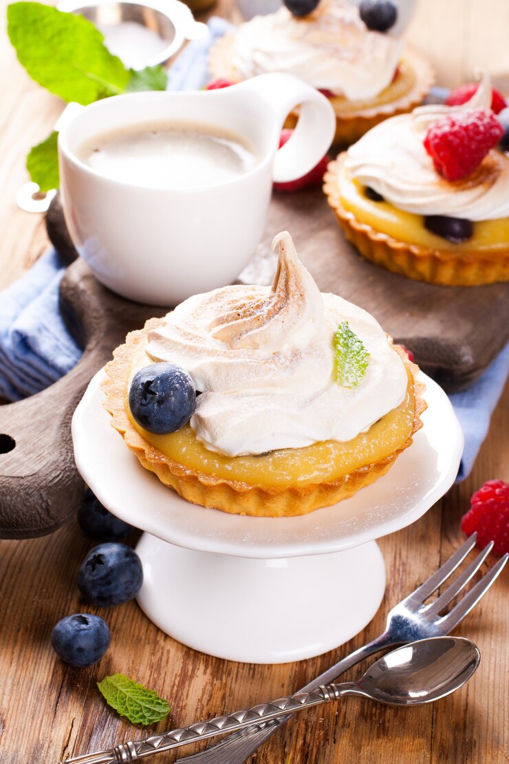Photo tartelettes maison au citron vert et meringue