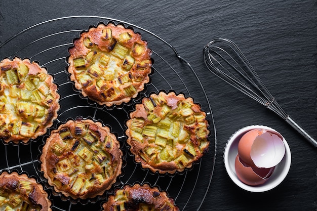 Tartes à la rhubarbe bio maison