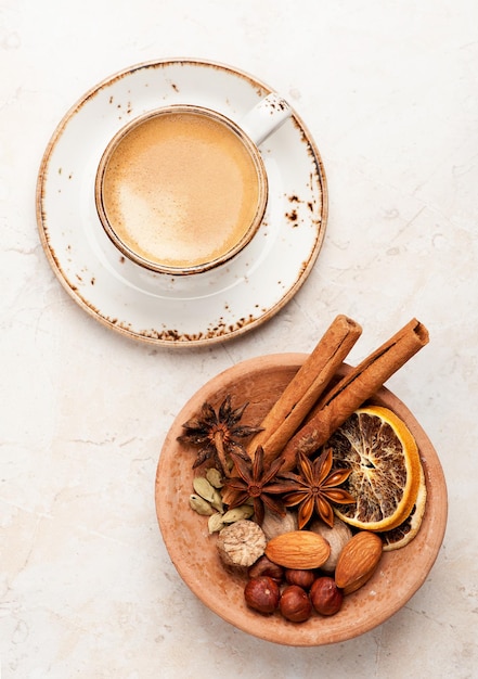 Tasse à café expresso et épices