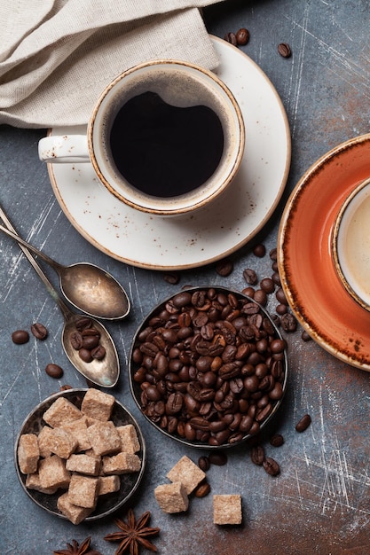 Tasse à café en grains et sucre