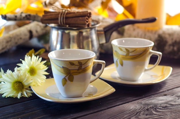 Tasse de café un jour d'automne