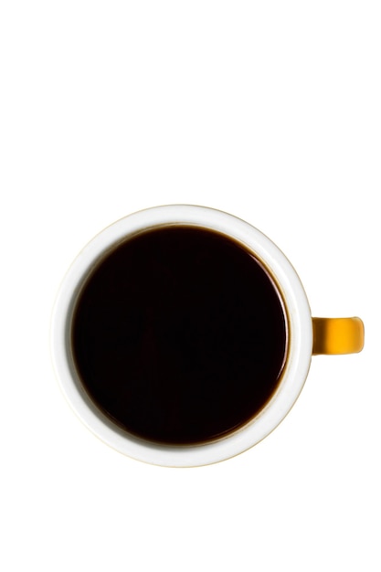 Une tasse de café noir isolée, prise d'en haut