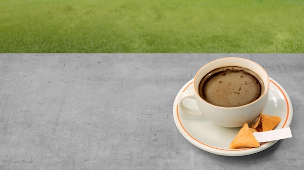 Tasse de café sur la table Concept de la journée internationale du café