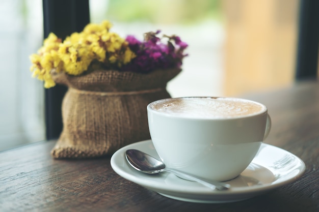 Une tasse de café