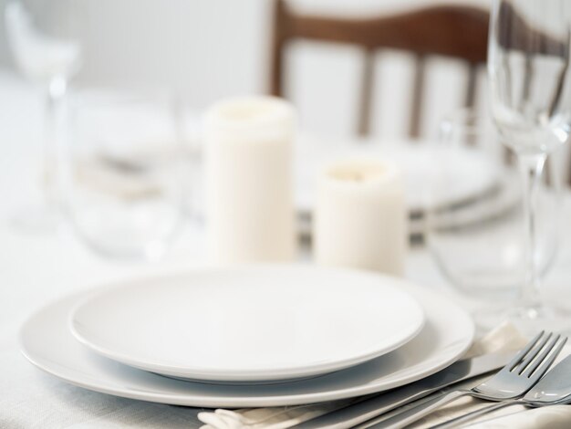 Une tasse de thé sur la table d'un restaurant