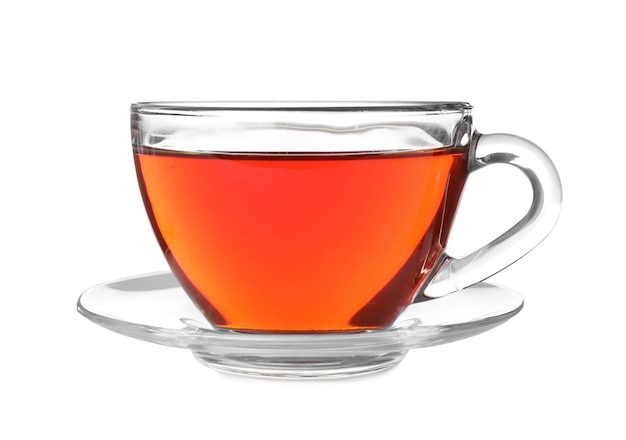Tasse en verre de thé rooibos aromatique isolé sur blanc