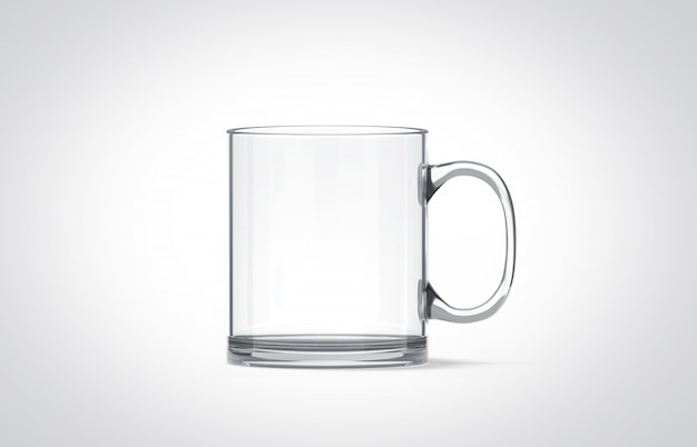 Tasse en verre transparent blanc isolé,