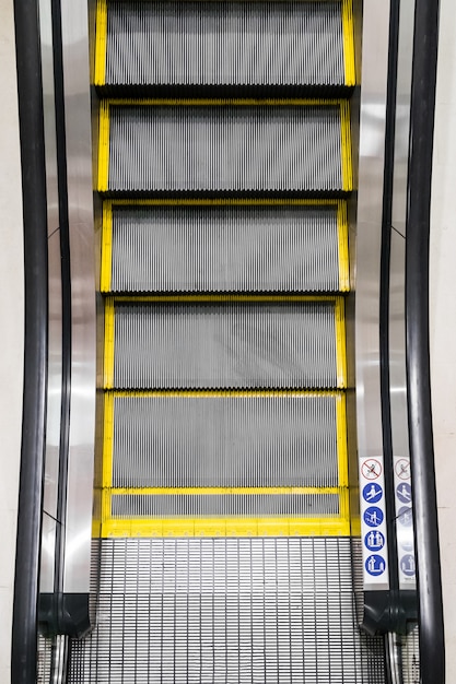 La technologie d&#39;escalator intensifie