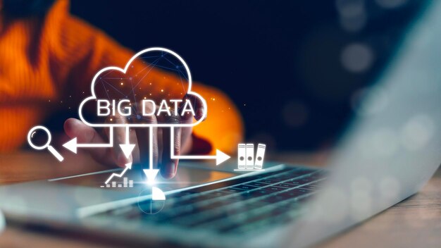 La technologie des grandes données et la science des données Les scientifiques des données interrogent, analysent et visualisent des ensembles complexes sur un écran virtuel Le concept de flux de données Les réseaux neuronaux L'analyse de l'intelligence artificielle