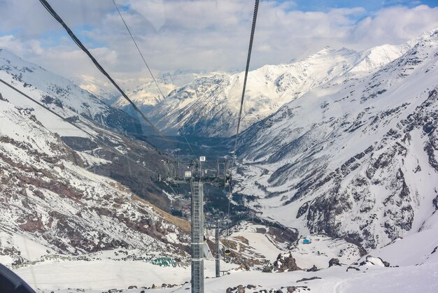 Téléphérique de gondole sur Elbrus Avril 2019 Elbrus Caucase