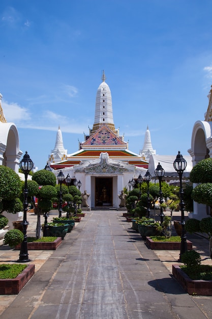 Temple blanc en Thaïlande.