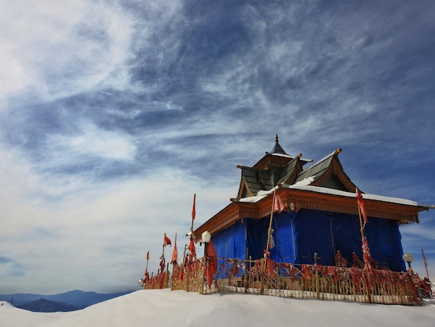 Photo le temple contre le ciel