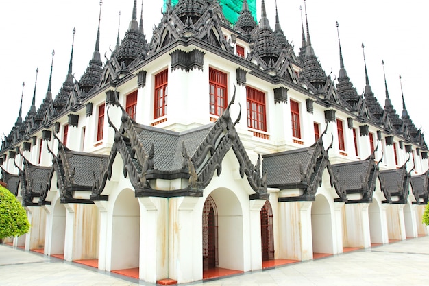 Temple de fer Loha Prasat à Wat Ratchanatdaram Worawihan