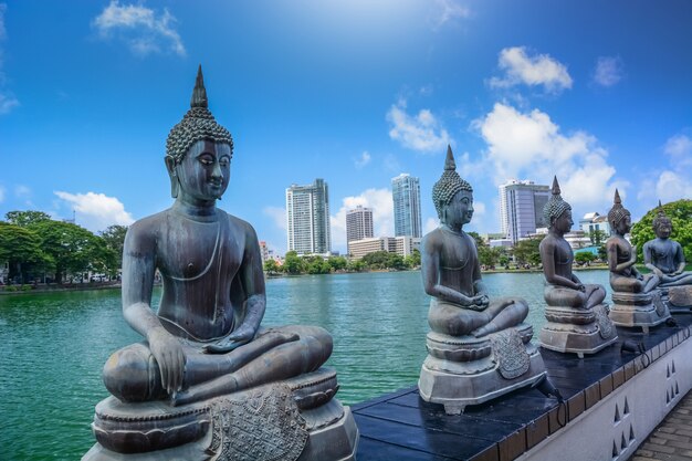 Temple Gangaramaya Au Sri Lanka