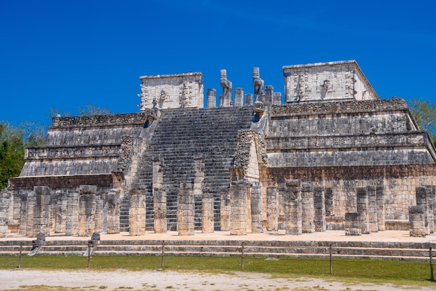 Temple des guerriers à Chichen Itza Quintana Roo Mexique ruines mayas près de Cancun