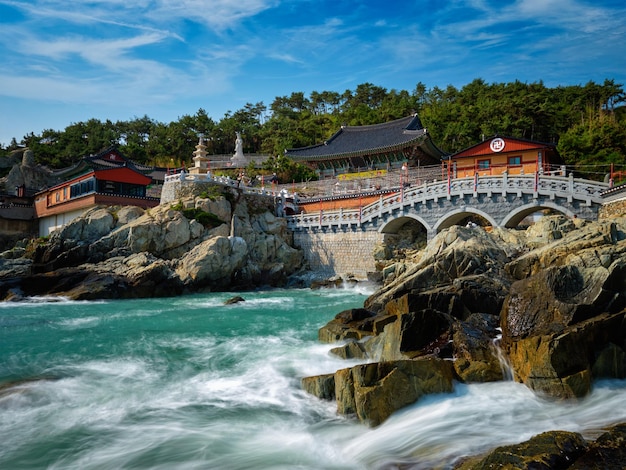 Le temple de Haedong Yonggungsa à Busan, en Corée du Sud
