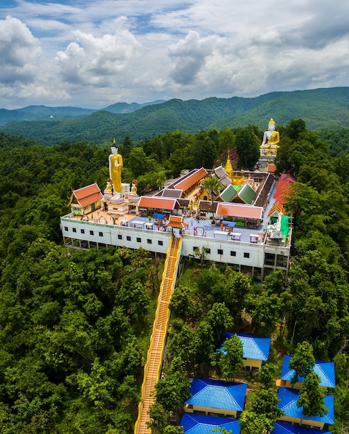 Temple de montagne à Chiang Mai, en Thaïlande.