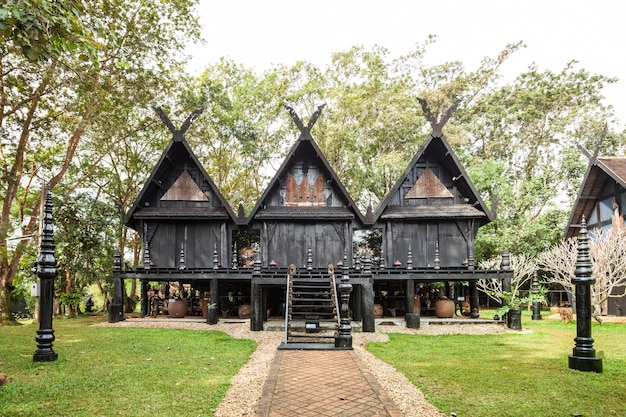 Temple noir dans la ville de Chiang Rai, Thaïlande