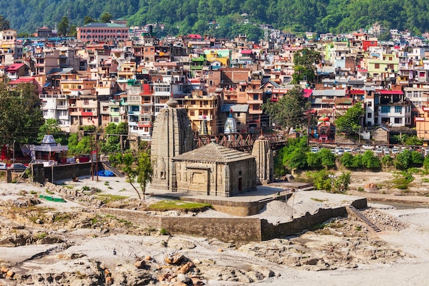 Le temple de Panchbakhtar est un hindou dans la ville de Mandi, dans l'état de l'Himachal Pradesh en Inde